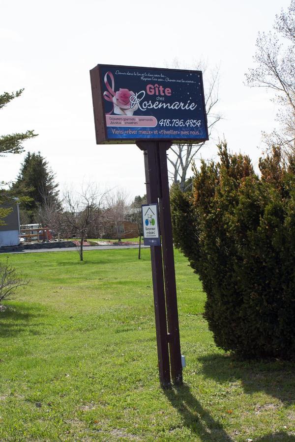 Gite Chez Rosemarie Bic Bagian luar foto