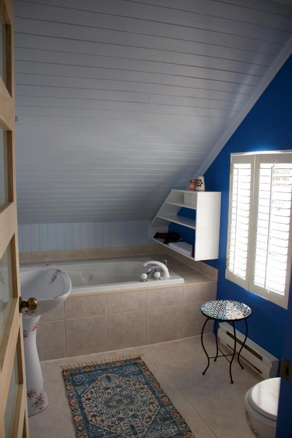 Gite Chez Rosemarie Bic Bagian luar foto